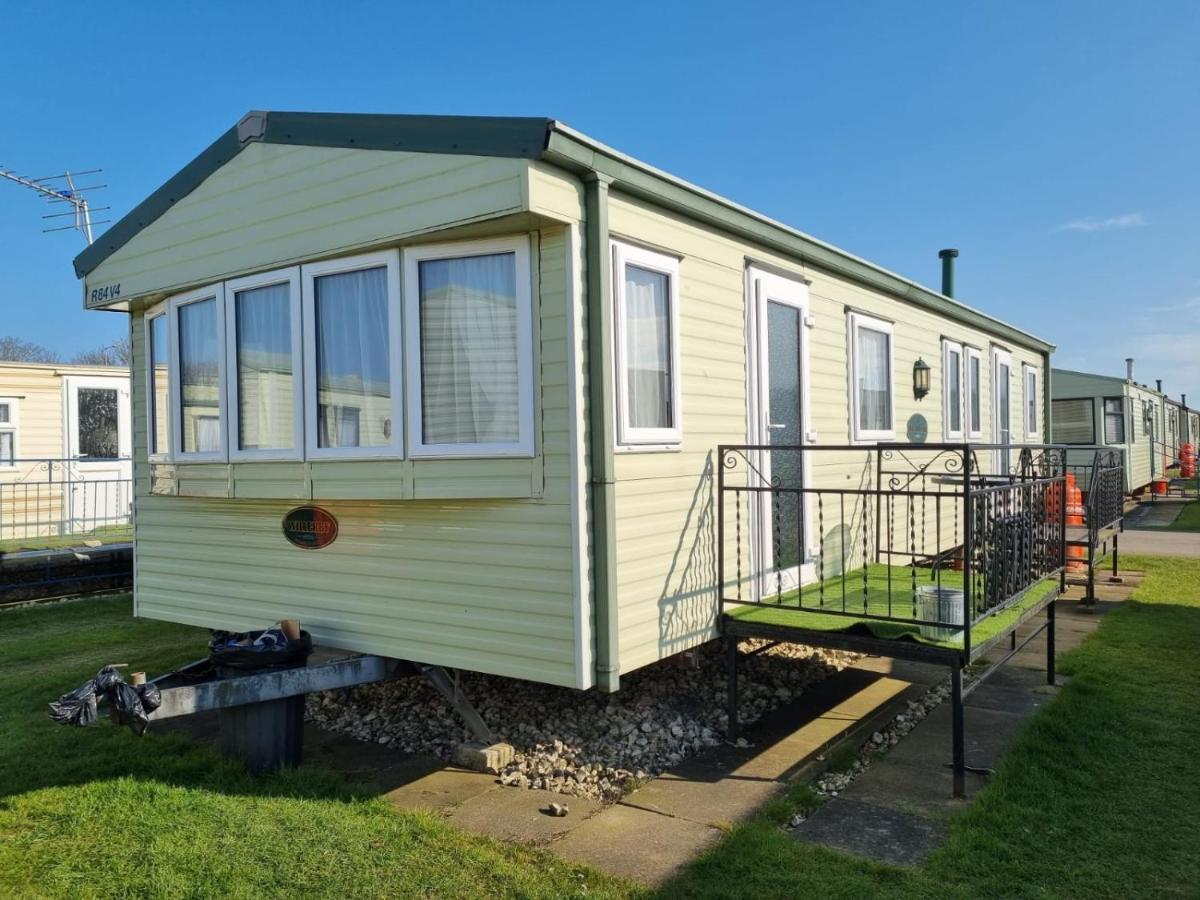 3 Bedroom Sleeps 6 On Coral Beach Ingoldmells Kültér fotó